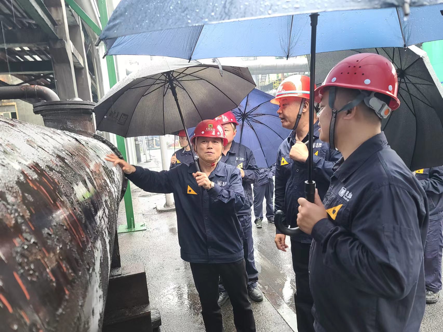 4 ʢ��ϲ������.jpg