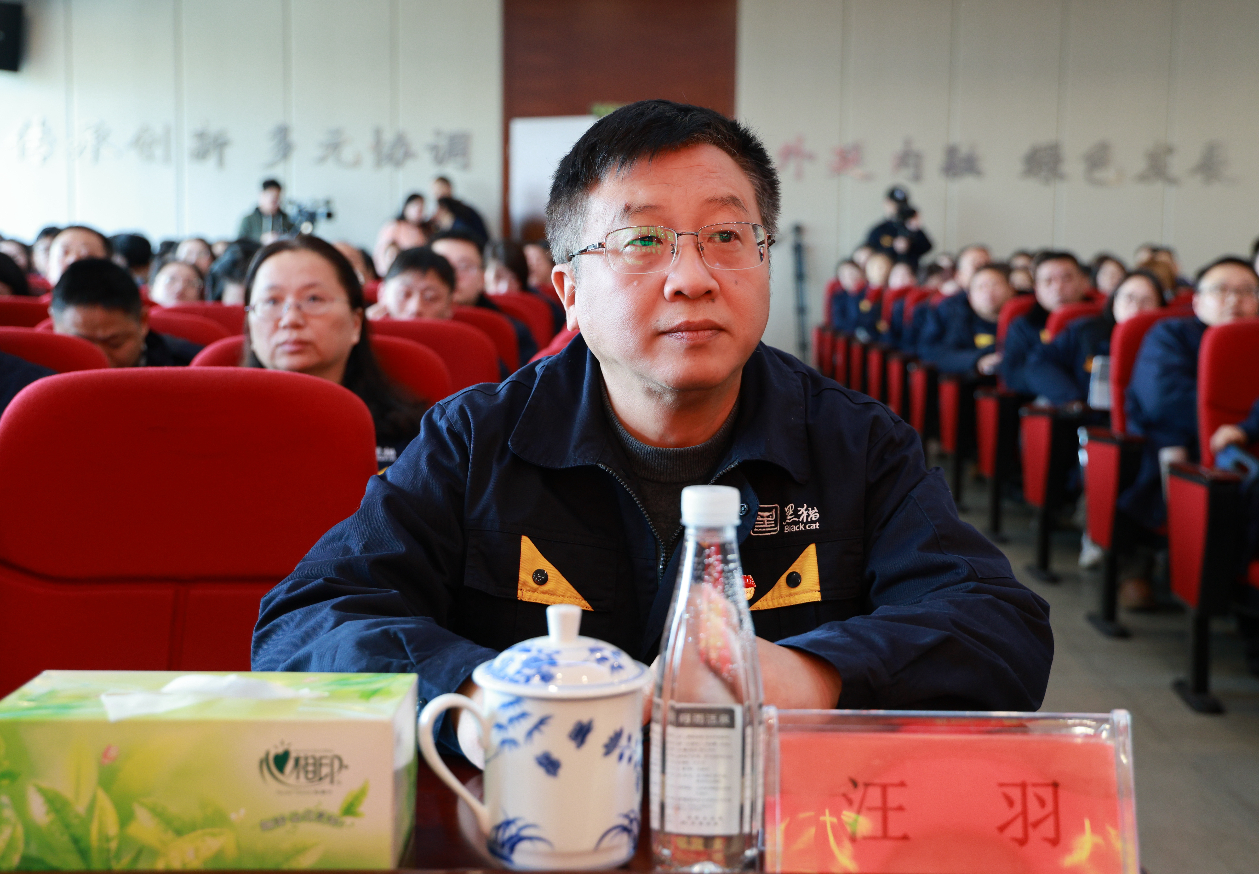 ͼ3 �����ϯ�ۻ�.jpg