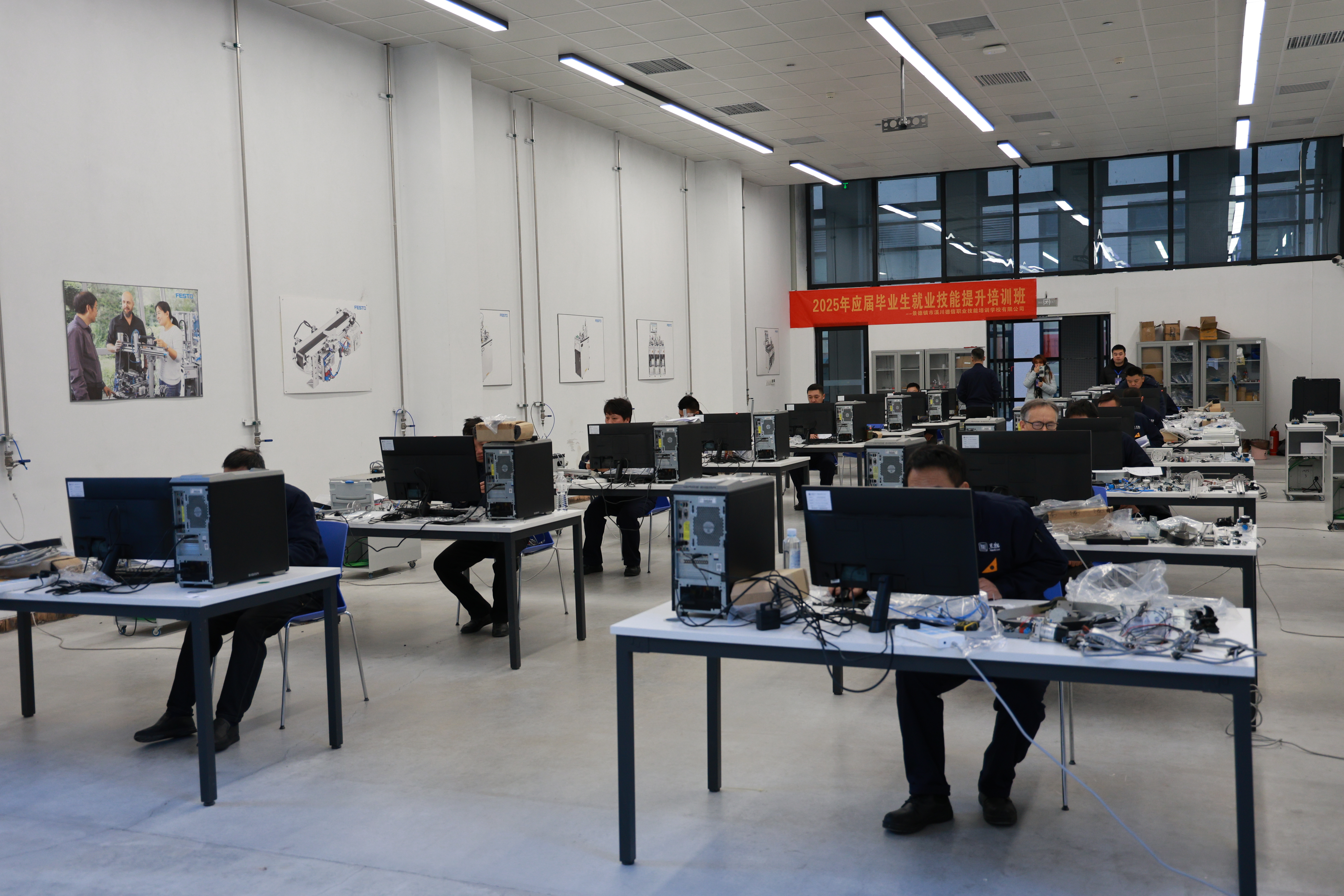 ͼ2 �����ֳ�.jpg