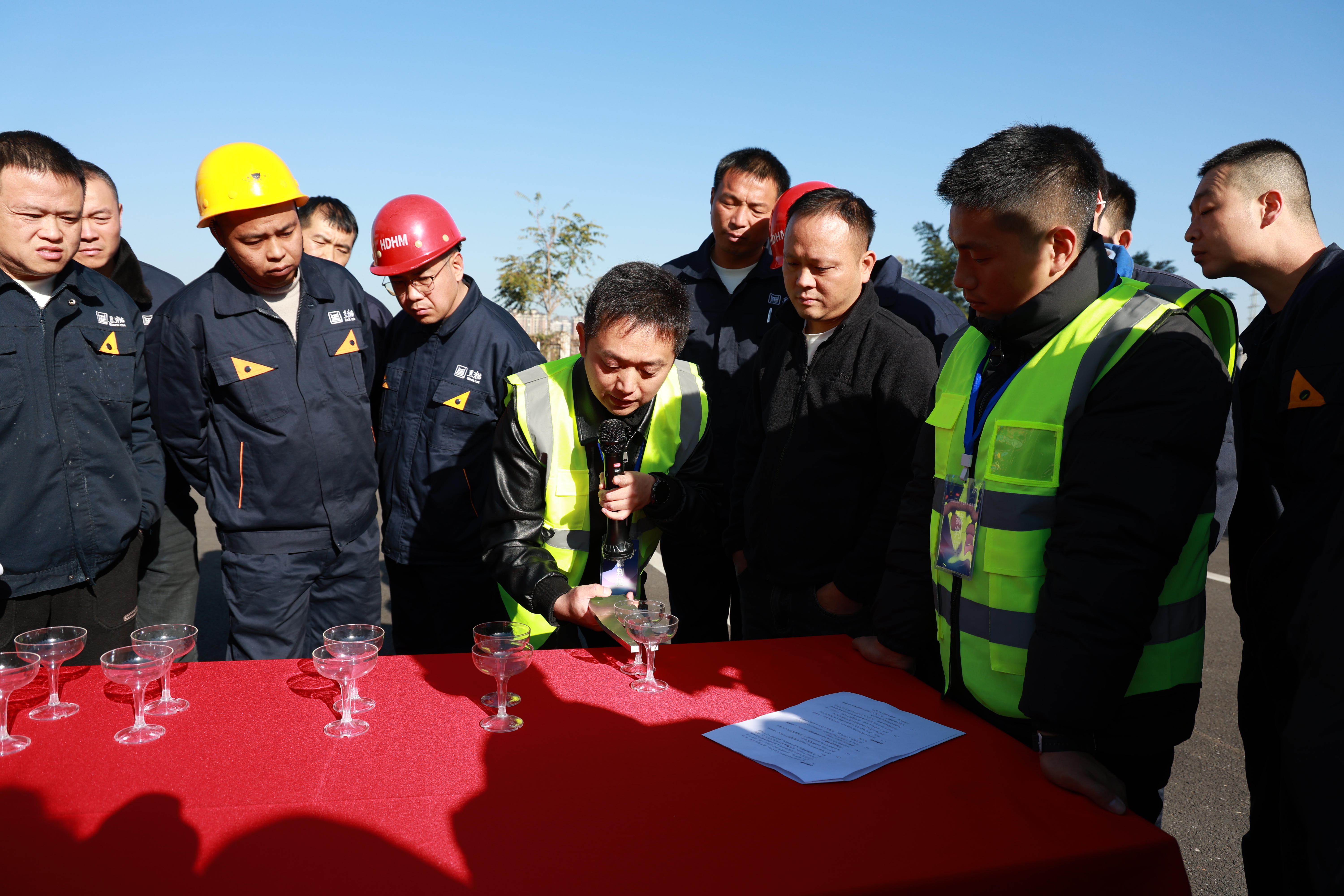 ͼ6 ����Ա��¼�ֳ�����.jpg